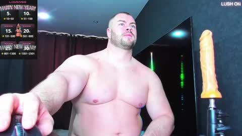 Snapshot of muscularjohnforu chatting on 11, 3, 2025 click icon for peach  online show from 11, 3, 2025