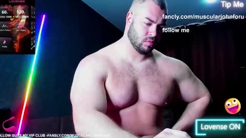 Snapshot of muscularjohnforu chatting on 26, 11, 2025 click icon for peach online show from 26, 11, 2025