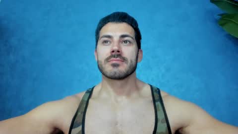 Snapshot of muscularmaster chatting on 5, 5, 2026 muscularmaster onlyfans online show from 5, 5, 2026