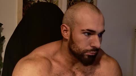 Snapshot of musculusx chatting on 8, 10, 2025 Musculus online show from 8, 10, 2025
