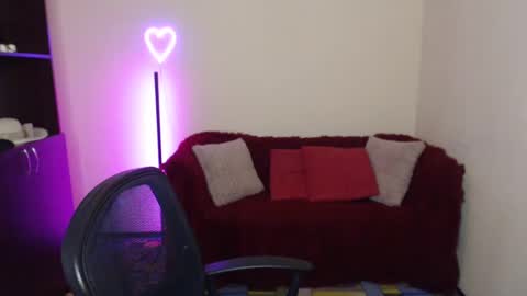 Jenya online show from 19, 2, 2025