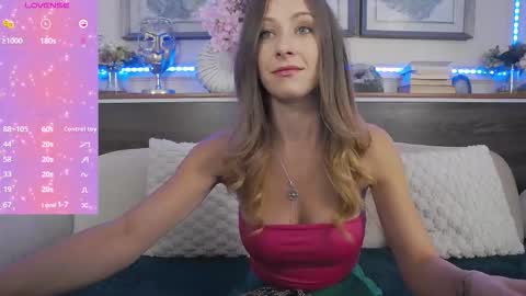 Luna  online show from 26, 9, 2025