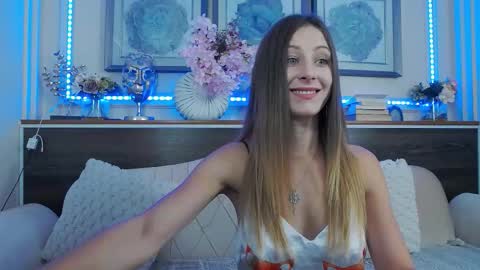 Luna  online show from 29, 9, 2025