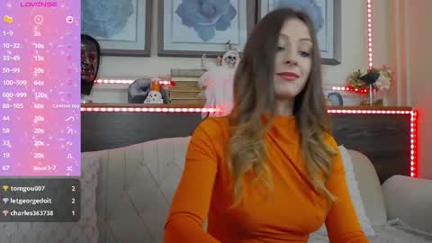 Luna  online show from 24, 10, 2025