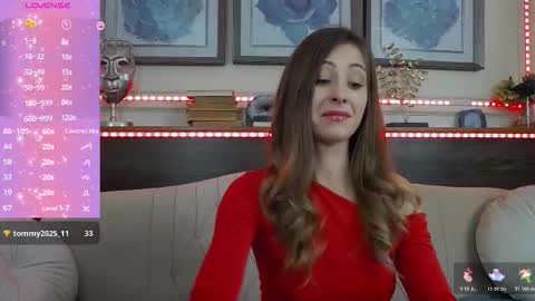 Luna  online show from 5, 11, 2025