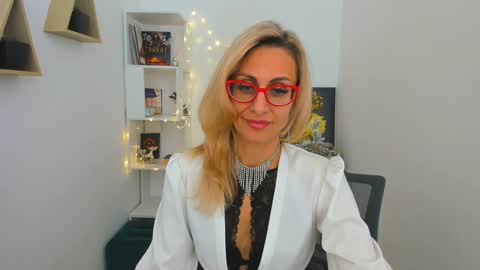 Diana online show from 12, 1, 2025