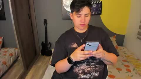 Snapshot of musicayluna chatting on 16, 6, 2026 VALENTINA Luna online show from 16, 6, 2026