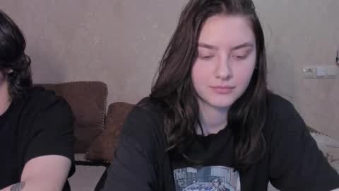 Snapshot of muuur_love chatting on 20, 2, 2026 cute couple online show from 20, 2, 2026