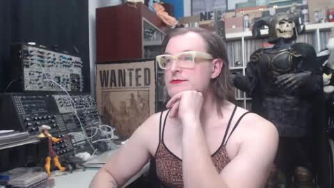 Snapshot of muziknerd chatting on 16, 2, 2025 Muziknerd online show from 16, 2, 2025