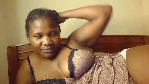 Snapshot of mwekas568403 chatting on 24, 11, 2025 mwekas568403 online show from 24, 11, 2025