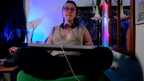 Snapshot of mx_anouk_divine chatting on 13, 6, 2026 Mx. Anouk Divine online show from 13, 6, 2026