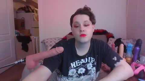 Snapshot of mxsissycharlotte chatting on 1, 10, 2025 Mx Charlotte online show from 1, 10, 2025