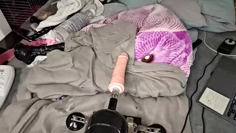 my_dirty_office online show from 23, 2, 2025