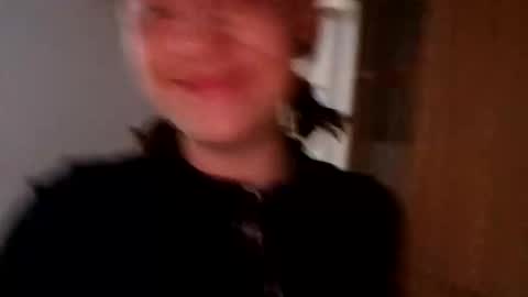     sara      i know you love me xoxox     online show from 22, 10, 2025