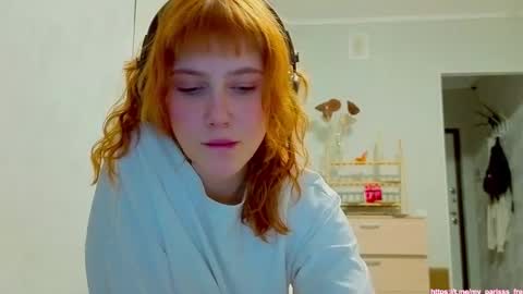 Snapshot of my_parisss chatting on 18, 12, 2025 PARIS online show from 18, 12, 2025