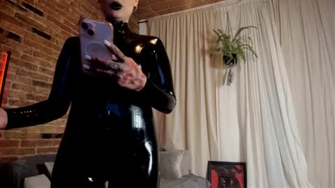 Snapshot of mydoc_lolac chatting on 20, 2, 2026 Lola online show from 20, 2, 2026