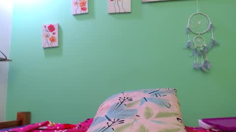 Angel Cute online show from 12, 11, 2025