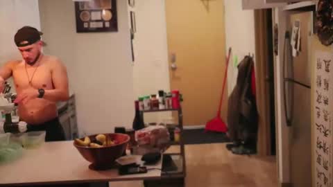 Snapshot of myguy19 chatting on 16, 11, 2025 DaDDY D online show from 16, 11, 2025