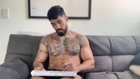 Myke esthetic online show from 7, 12, 2024