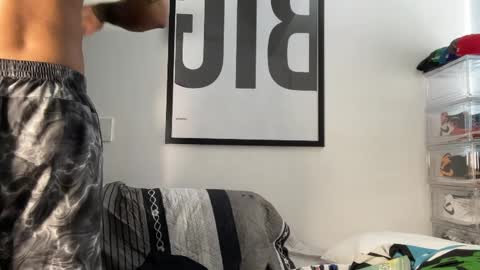 Myke esthetic online show from 15, 9, 2025