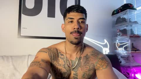 Myke esthetic online show from 21, 9, 2025