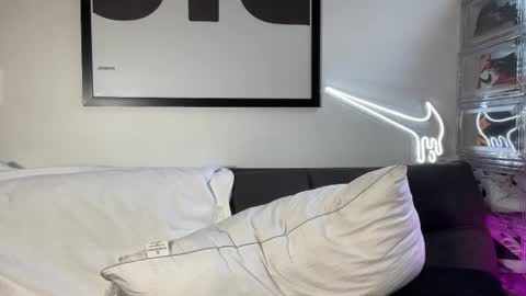 Myke esthetic online show from 1, 10, 2025