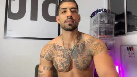 Myke esthetic online show from 6, 10, 2025