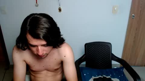 Snapshot of myke_xxx chatting on 28, 4, 2026 mike online show from 28, 4, 2026
