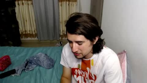 Snapshot of myke_xxx chatting on 24, 5, 2026 mike online show from 24, 5, 2026