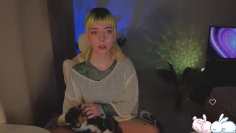 MylaFlores online show from 25, 12, 2024