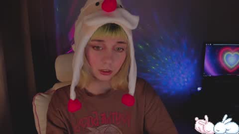 MylaFlores online show from 27, 12, 2024