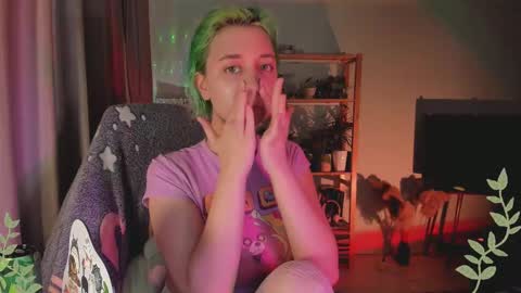 MylaFlores online show from 9, 3, 2025