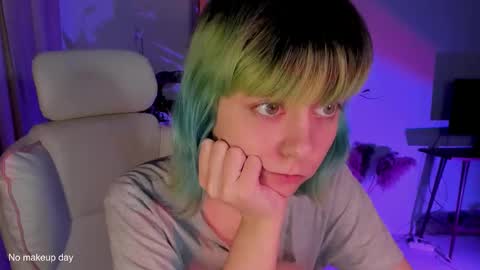 MylaFlores online show from 14, 9, 2025