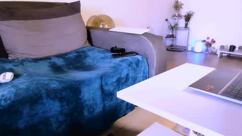 Snapshot of mylegsonheels chatting on 21, 10, 2025 Anda online show from 21, 10, 2025