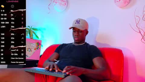 Snapshot of mylowallacee chatting on 22, 2, 2025 Mylo Wallace online show from 22, 2, 2025