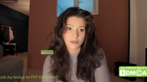 Snapshot of mymelisa chatting on 27, 12, 2024 hey its Mel online show from 27, 12, 2024