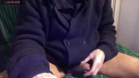 Bi sexy guy lovense hush is on private is open or password show tip if you like. online show from 9, 2, 2025