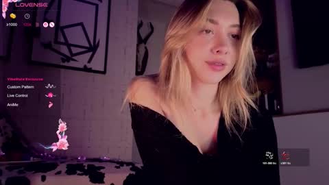 Snapshot of mynameisnikki_ chatting on 21, 11, 2025 mynameisnikki_ online show from 21, 11, 2025