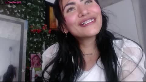 Snapshot of myomi_nix chatting on 18, 12, 2025 myomi online show from 18, 12, 2025