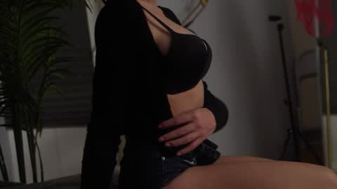 mypassion_ online show from 4, 3, 2026