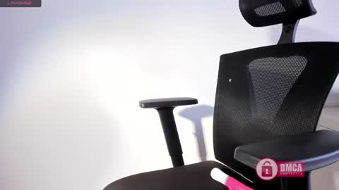 Snapshot of mypretty_isabella chatting on 12, 1, 2025 Bella online show from 12, 1, 2025