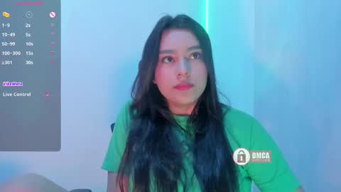 Snapshot of mypretty_isabella chatting on 16, 9, 2025 Bella online show from 16, 9, 2025