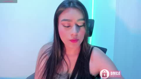 Snapshot of mypretty_isabella chatting on 24, 10, 2025 Bella online show from 24, 10, 2025