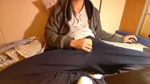 Snapshot of mysecr3tsins chatting on 19, 12, 2024 Ben online show from 19, 12, 2024