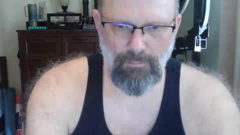 Just hanging out - No pressure online show from 30, 5, 2026