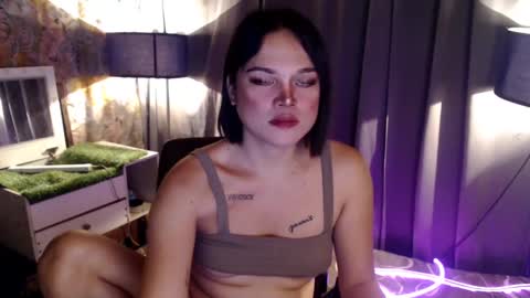 Snapshot of mysteryman_xxx chatting on 21, 2, 2025 UR GIRL NEXTDOOR online show from 21, 2, 2025