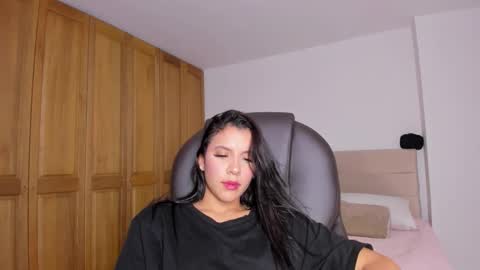 Elena online show from 19, 10, 2025
