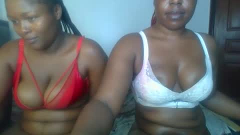 Snapshot of mystic_saucy chatting on 18, 11, 2025 mystic_saucy online show from 18, 11, 2025