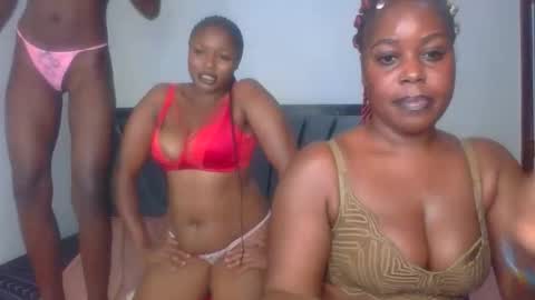 Snapshot of mystic_saucy chatting on 3, 12, 2025 mystic_saucy online show from 3, 12, 2025