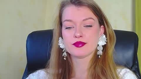 mysticvenus_ online show from 18, 12, 2025